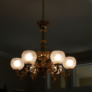Vintage Look Chandelire